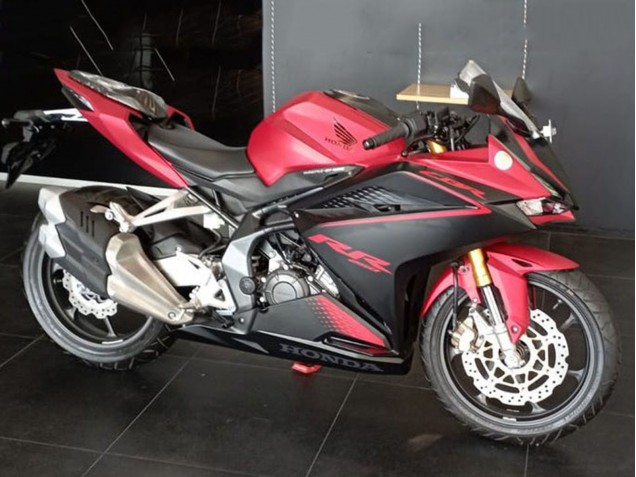 Kits Carénage Moto Honda CBR250RR 2017-2022 - Rouge Noir Mat